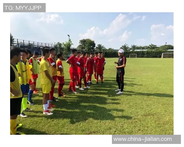 重庆足球队心理素质深度对比分析与影响因素探讨